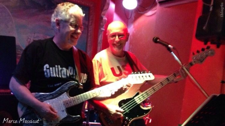 MARCO MASSICUT - guitar player